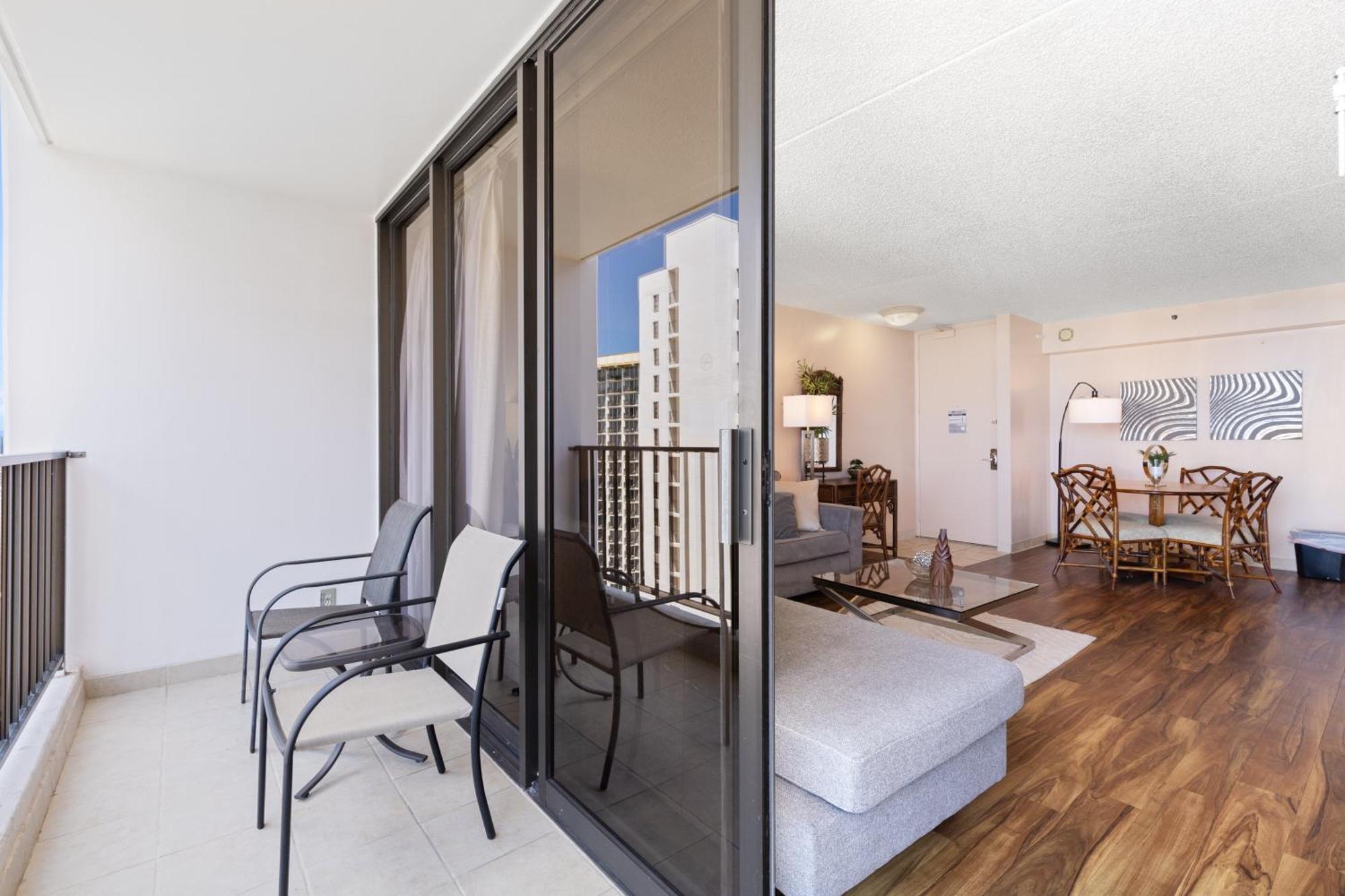 Beautifully Renovated 32Nd Floor Deluxe Ocean View Waikiki Condo Condo Honolulu Buitenkant foto