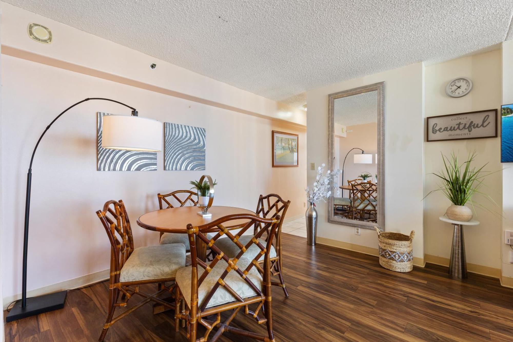 Beautifully Renovated 32Nd Floor Deluxe Ocean View Waikiki Condo Condo Honolulu Buitenkant foto